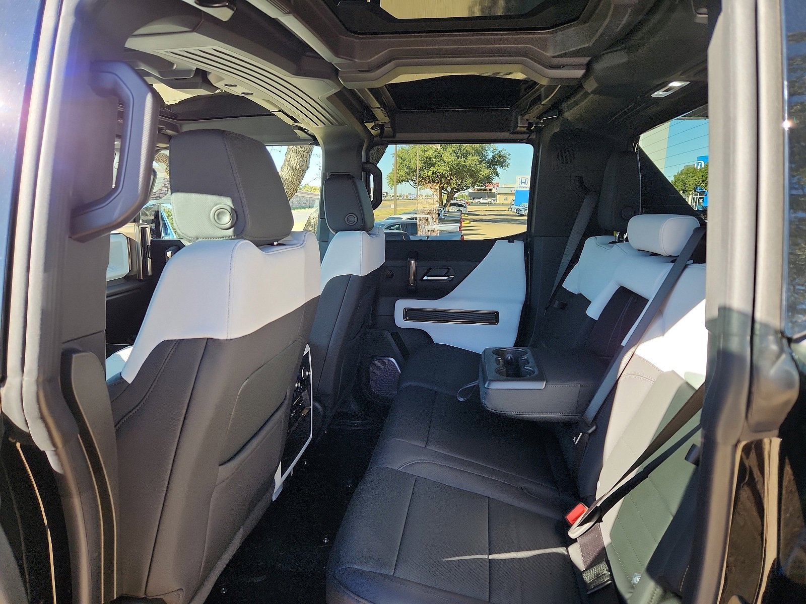 New 2025 GMC Hummer EV 2X image 6