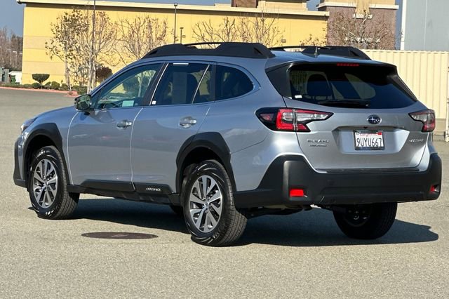 New 2025 Subaru Outback Premium image 6