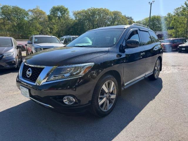 Used 2016 Nissan Pathfinder Platinum w/ Family Entertainment Package