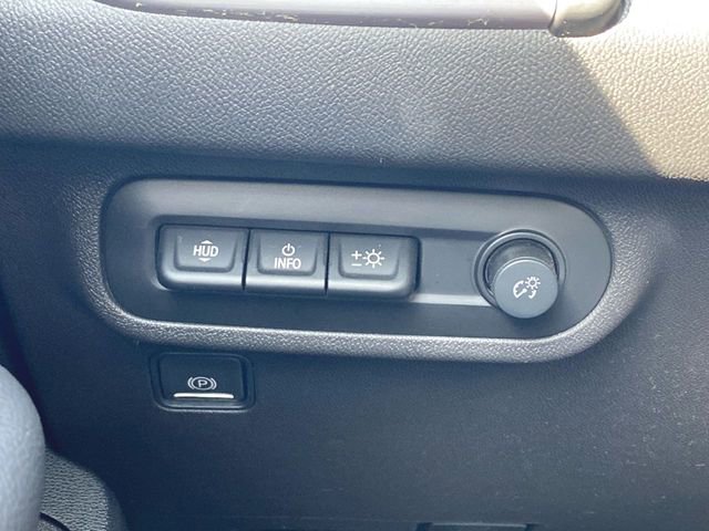 Used 2024 GMC Terrain AT4 w/ Tech Package image 17