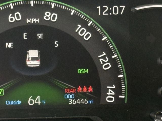 Used 2023 Toyota RAV4 XSE AWD/4WD image 18