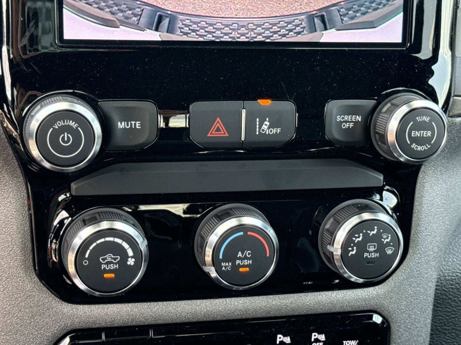 New 2026 RAM 1500 Tradesman AWD/4WD image 25