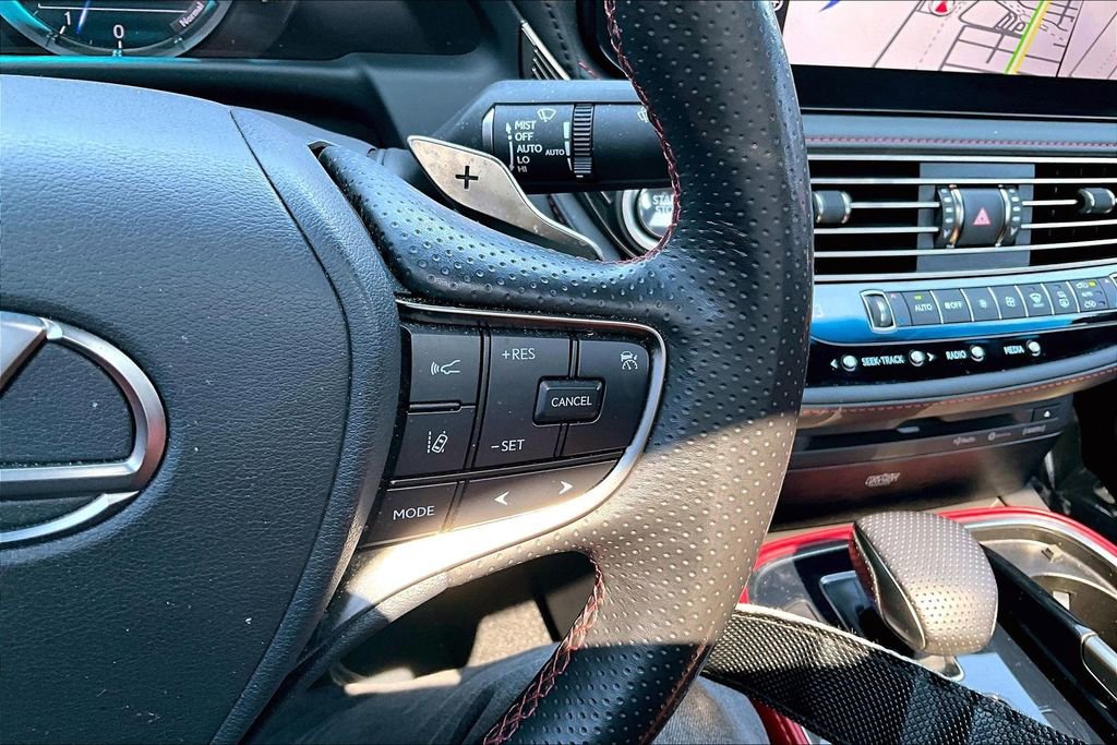 Used 2022 Lexus LS 500 F Sport w/ Accessory Package (Z2) image 12