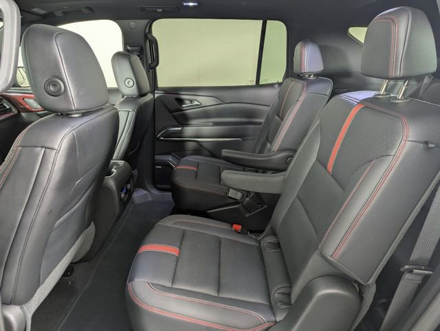 Used 2025 Chevrolet Traverse RS w/ LPO, Floor Liner Package image 16