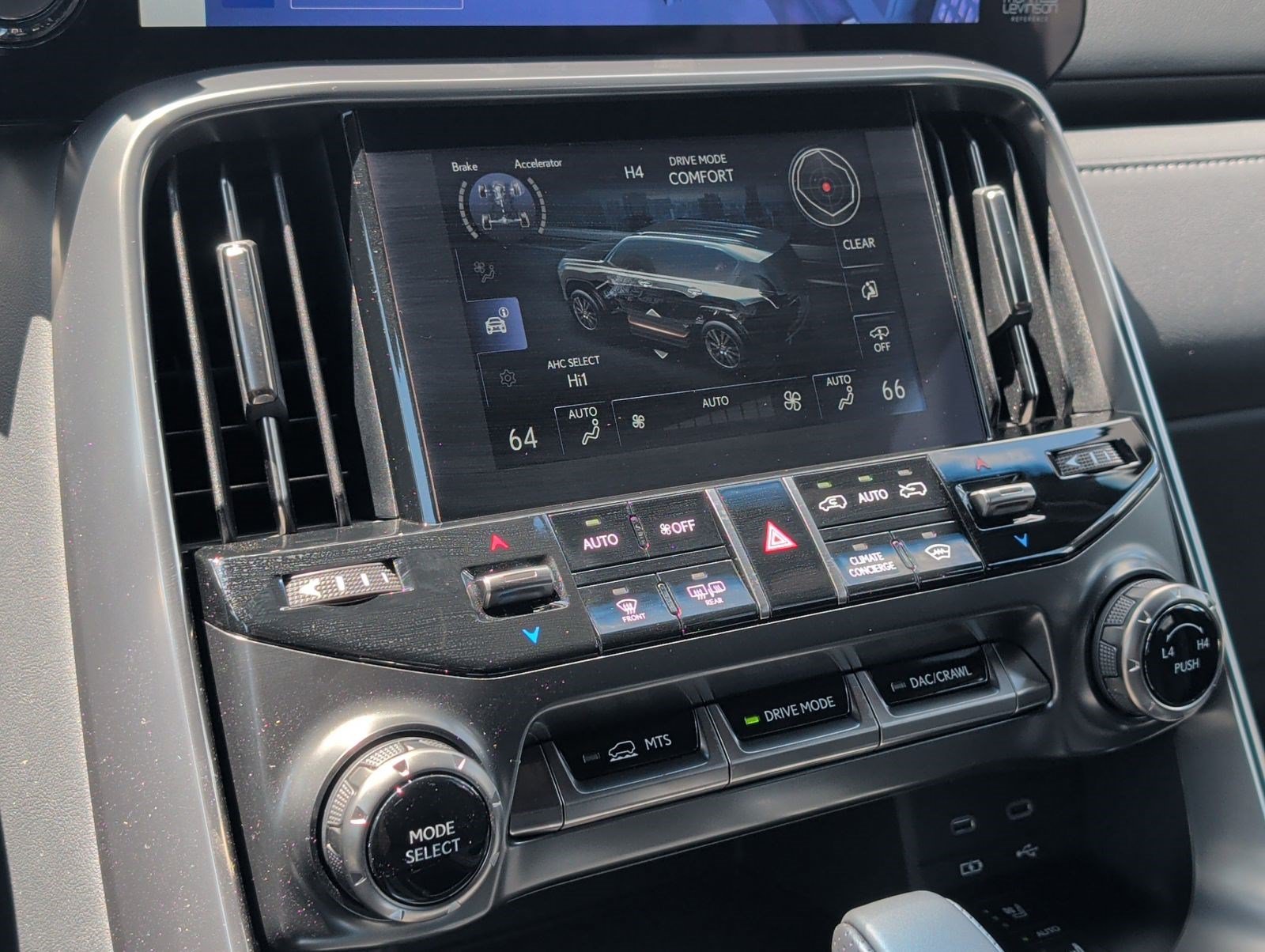 Used 2025 Lexus LX 700h F Sport AWD/4WD image 20