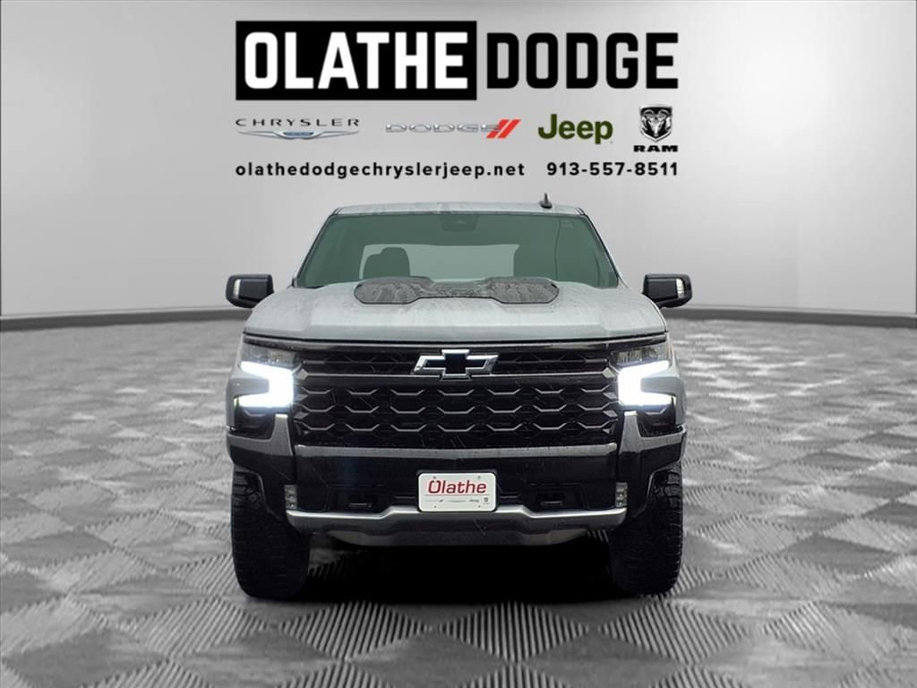 Used 2024 Chevrolet Silverado 1500 ZR2 w/ Dark Appearance Package image 34