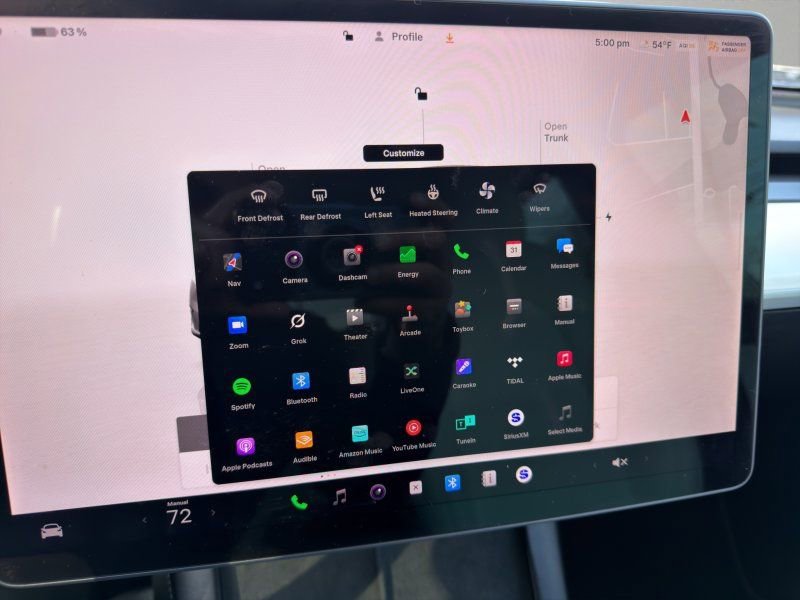 Used 2022 Tesla Model Y Long Range image 18