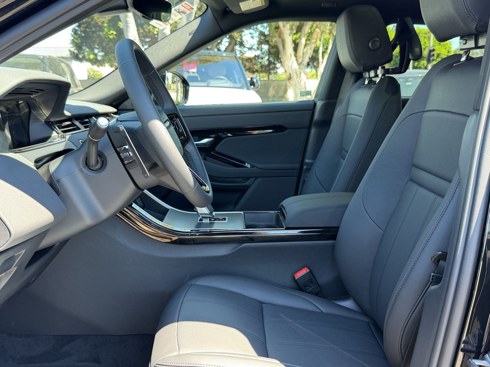 New 2026 Land Rover Range Rover Evoque S AWD/4WD image 5