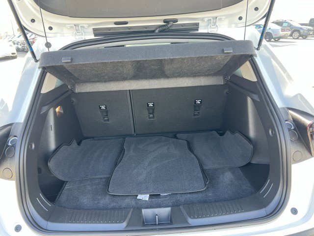 Used 2025 Chevrolet Trax LT w/ Driver Confidence Package image 25