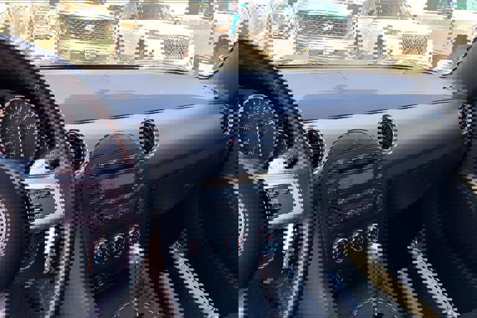 Used 2012 MAZDA MX-5 Miata Touring image 6