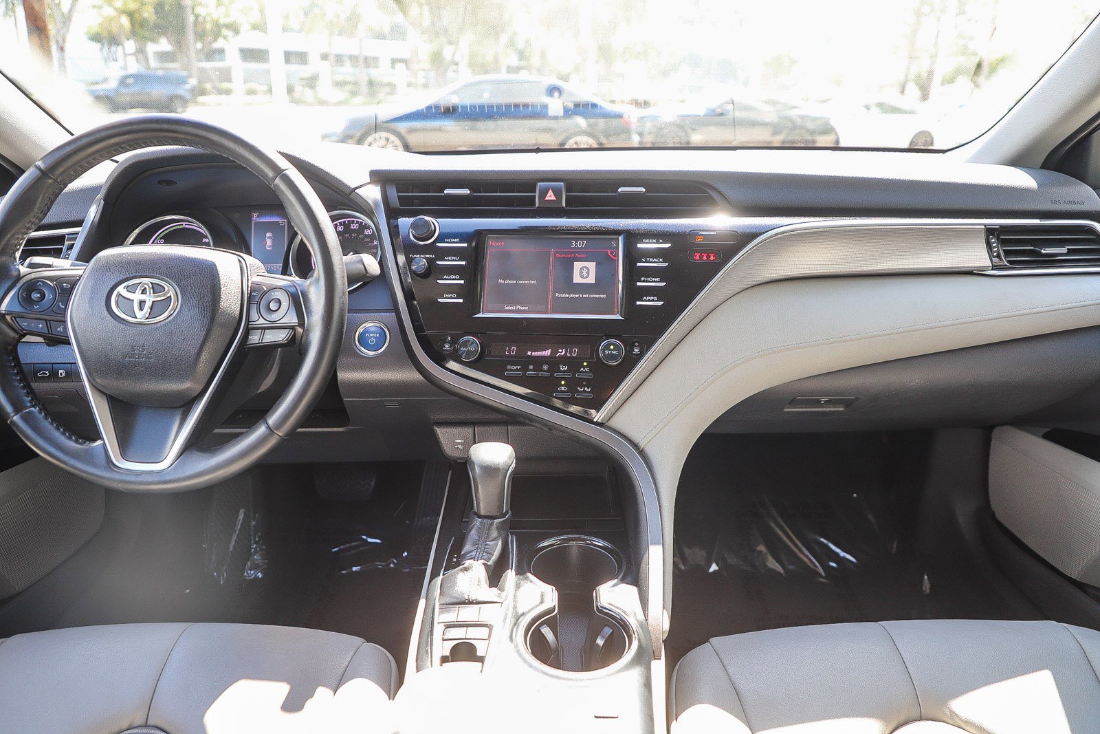 Used 2018 Toyota Camry SE FWD image 14