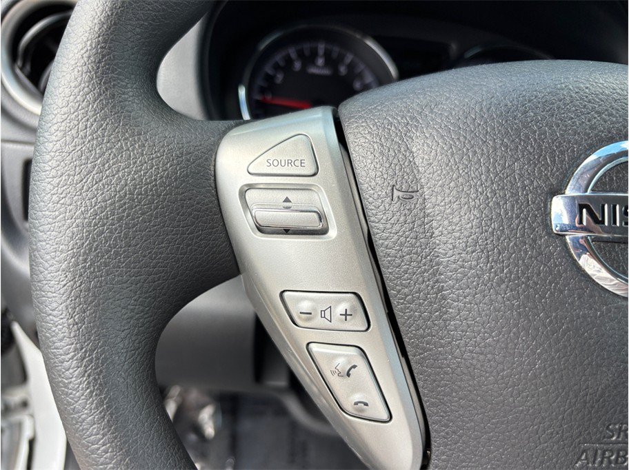 Used 2016 Nissan Versa SV FWD image 19