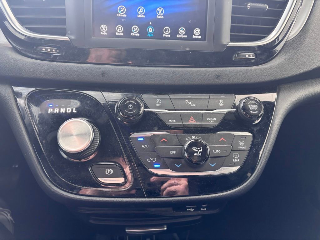 Used 2019 Chrysler Pacifica Touring Plus w/ S Appearance Package FWD image 22