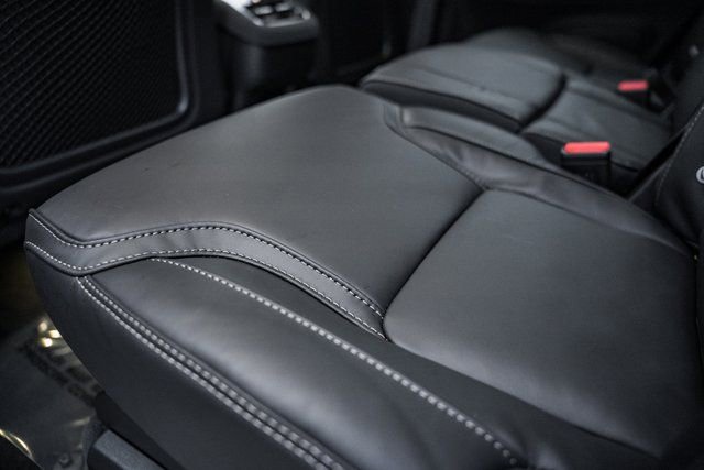 New 2026 Volvo XC90 B6 Ultra w/ Protection Package image 32