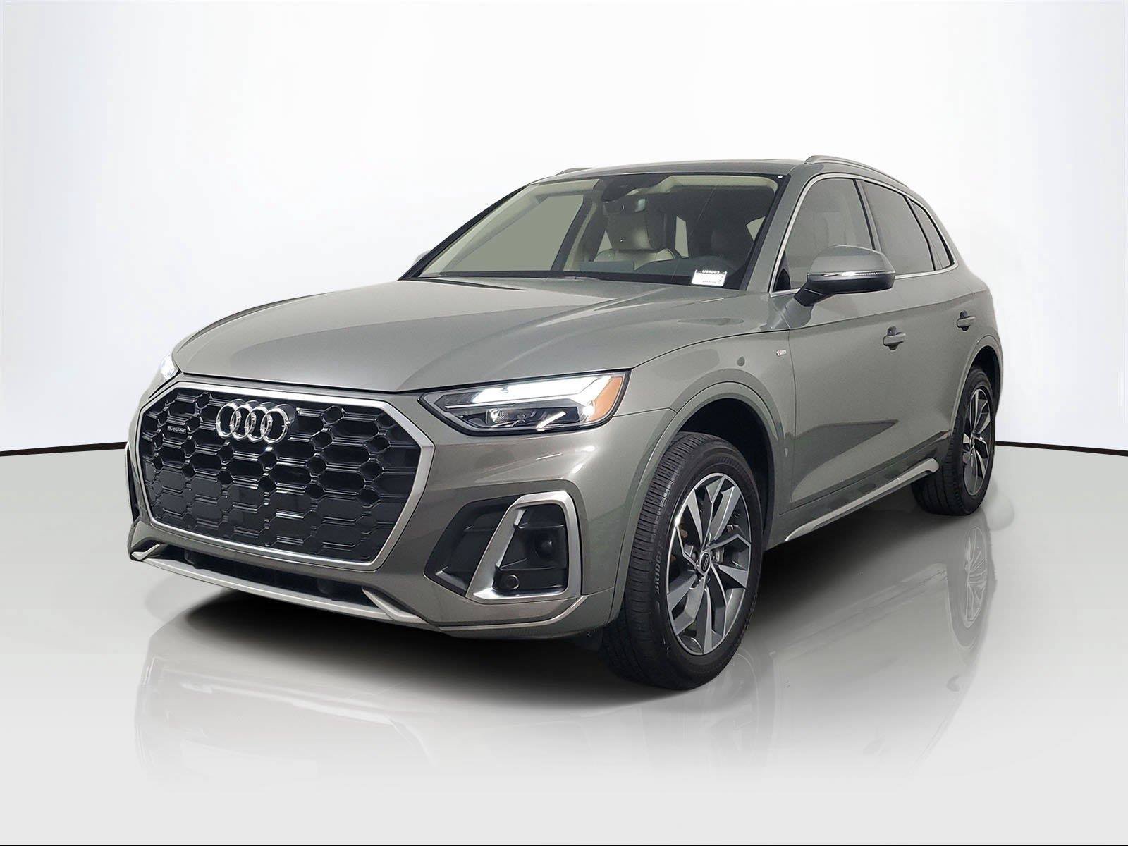 Used 2024 Audi Q5 2.0T Premium AWD/4WD image 3