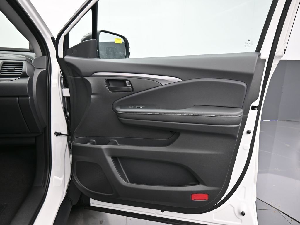 New 2026 Honda Ridgeline Sport image 39