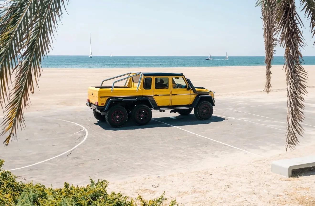 Used 2017 Mercedes-Benz G 65 AMG 4MATIC w/ Solarbeam Edition image 3