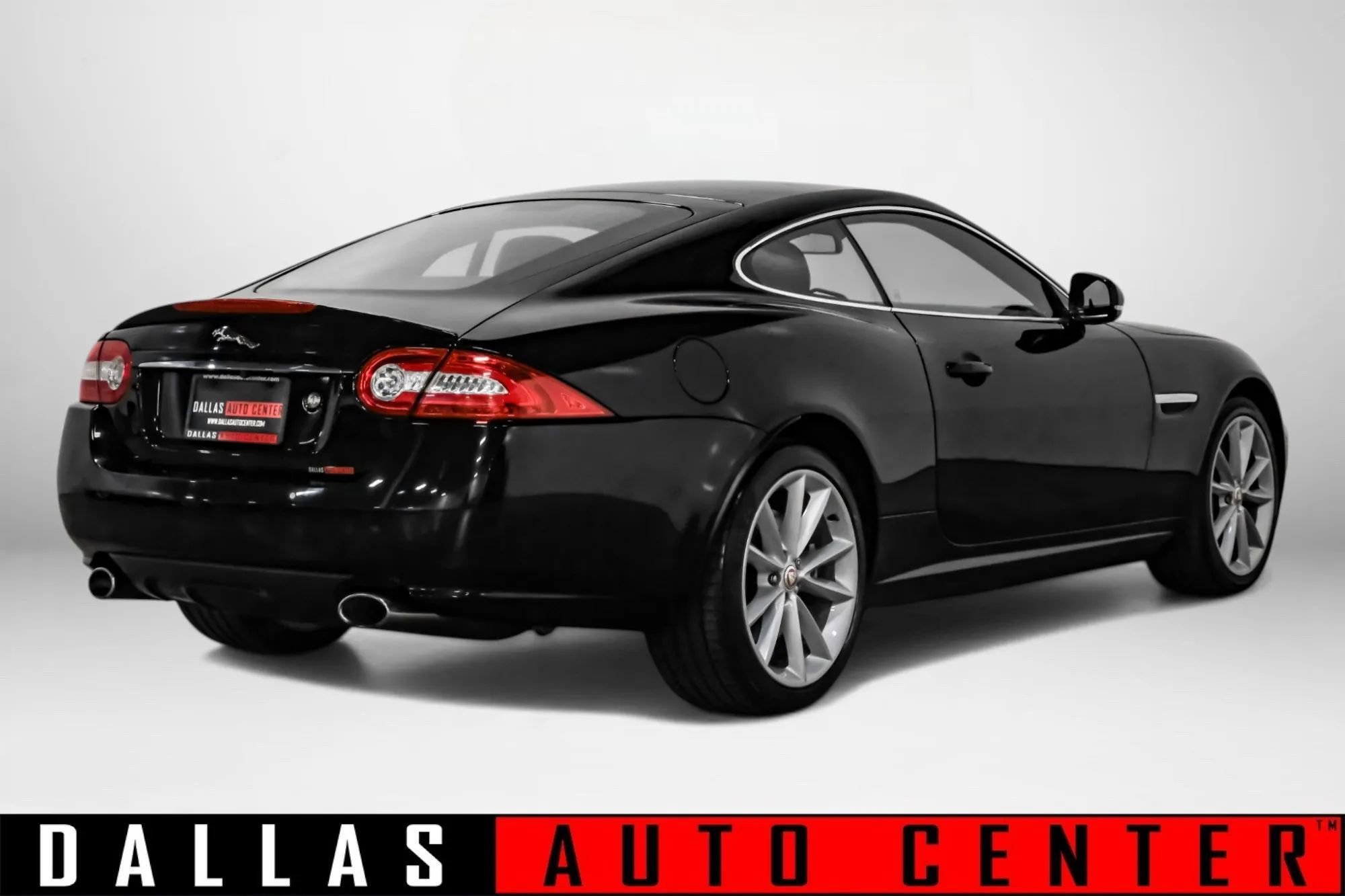 Used 2014 Jaguar XK Coupe RWD image 4