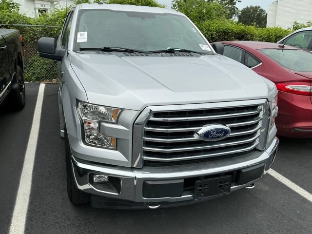Used 2017 Ford F150 XLT w/ Equipment Group 302A Luxury AWD/4WD image 4