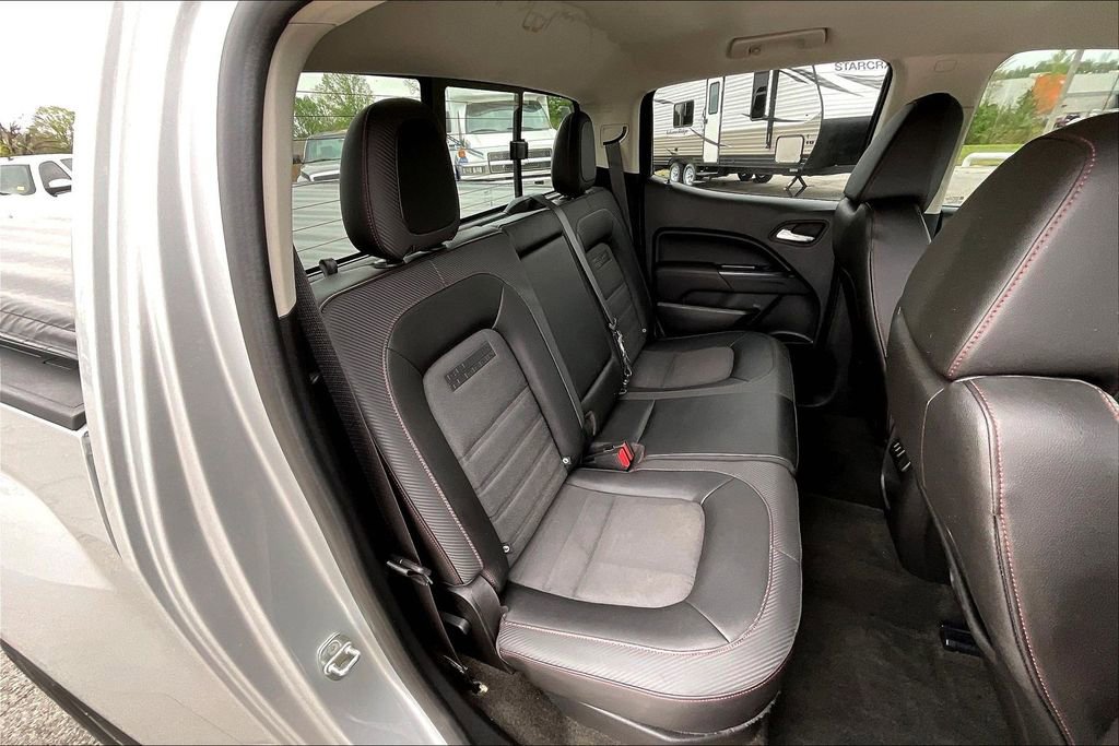 Used 2017 GMC Canyon SLE w/ All Terrain Package image 29