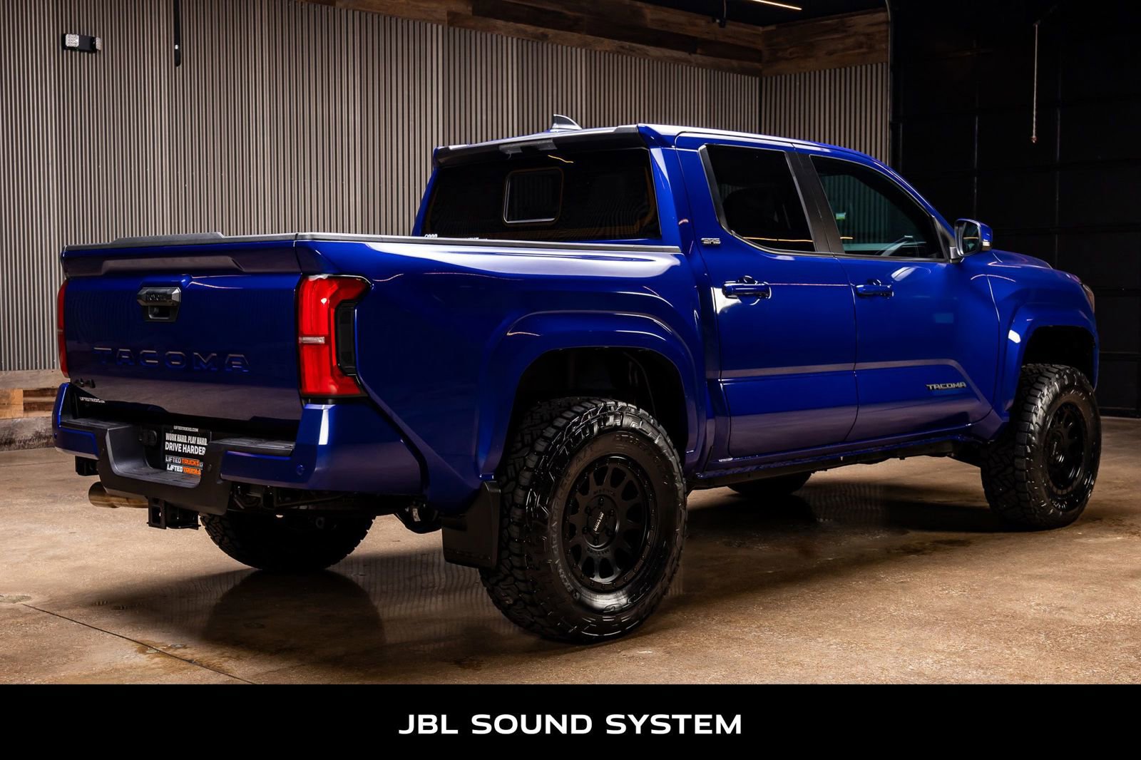 Used 2025 Toyota Tacoma SR5 image 10