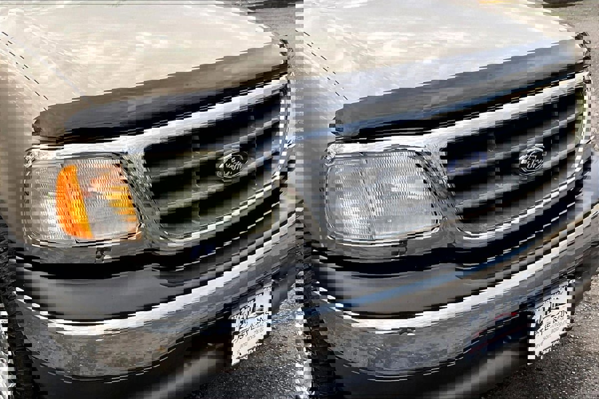 Used 2003 Ford F150 XL RWD image 30