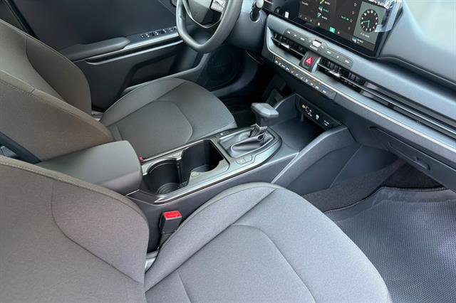 New 2026 Kia K4 FWD image 16
