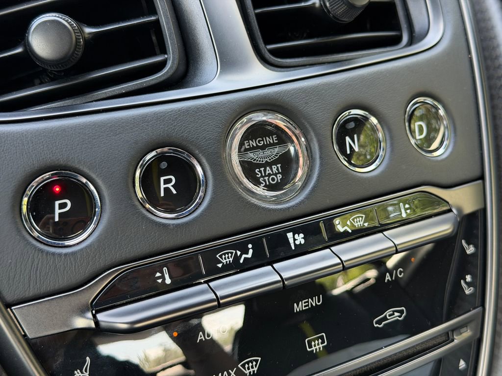 Used 2019 Aston Martin DB11 AMR image 34