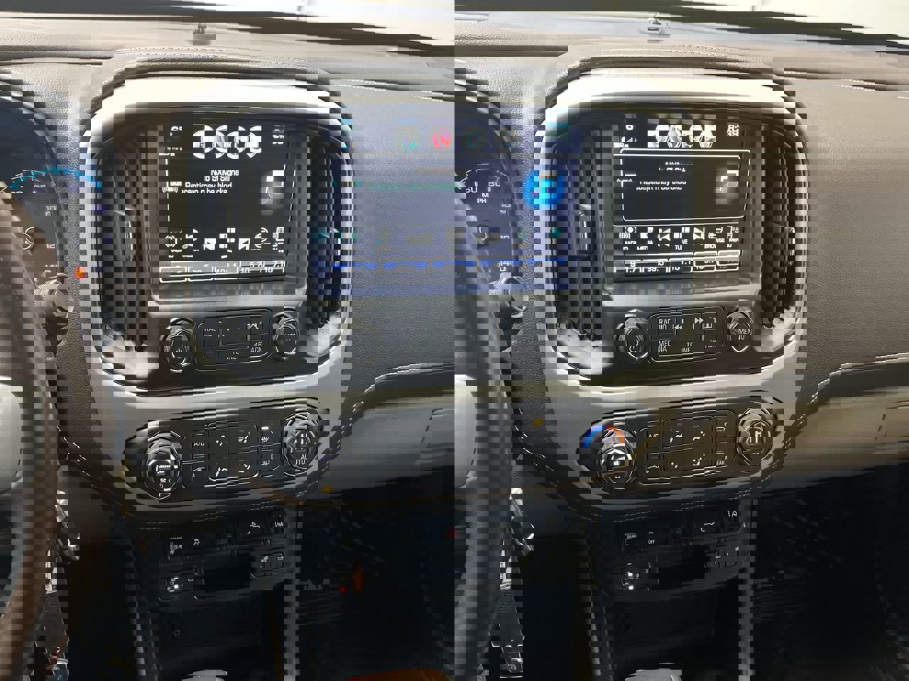 Used 2017 GMC Canyon SLT w/ Driver Alert Package image 18