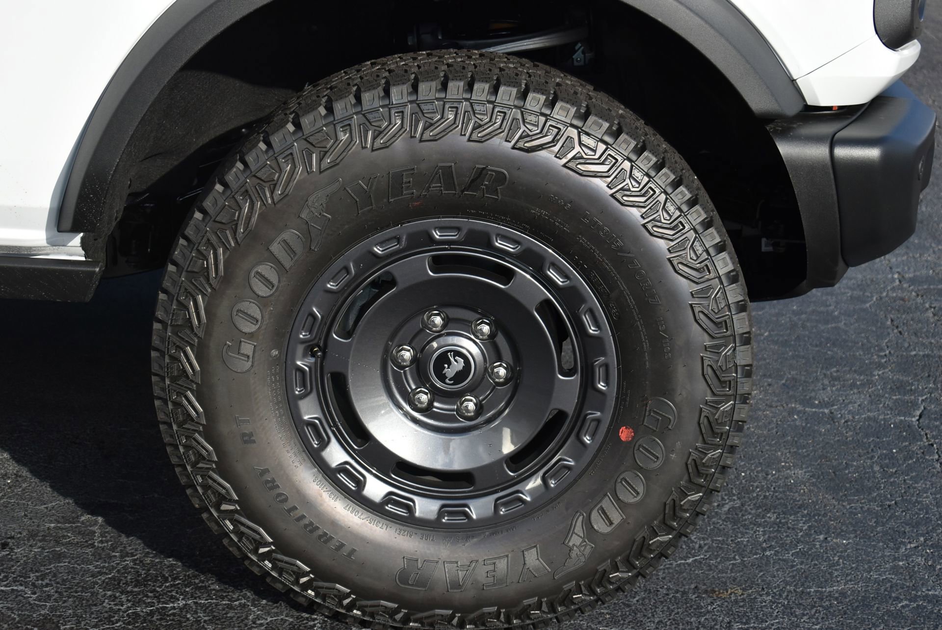 New 2025 Ford Bronco Badlands image 11