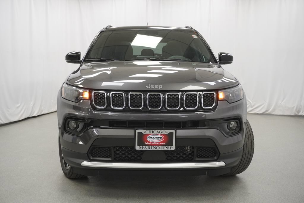 Certified 2023 Jeep Compass Limited w/ Sun and Sound Group AWD/4WD image 8