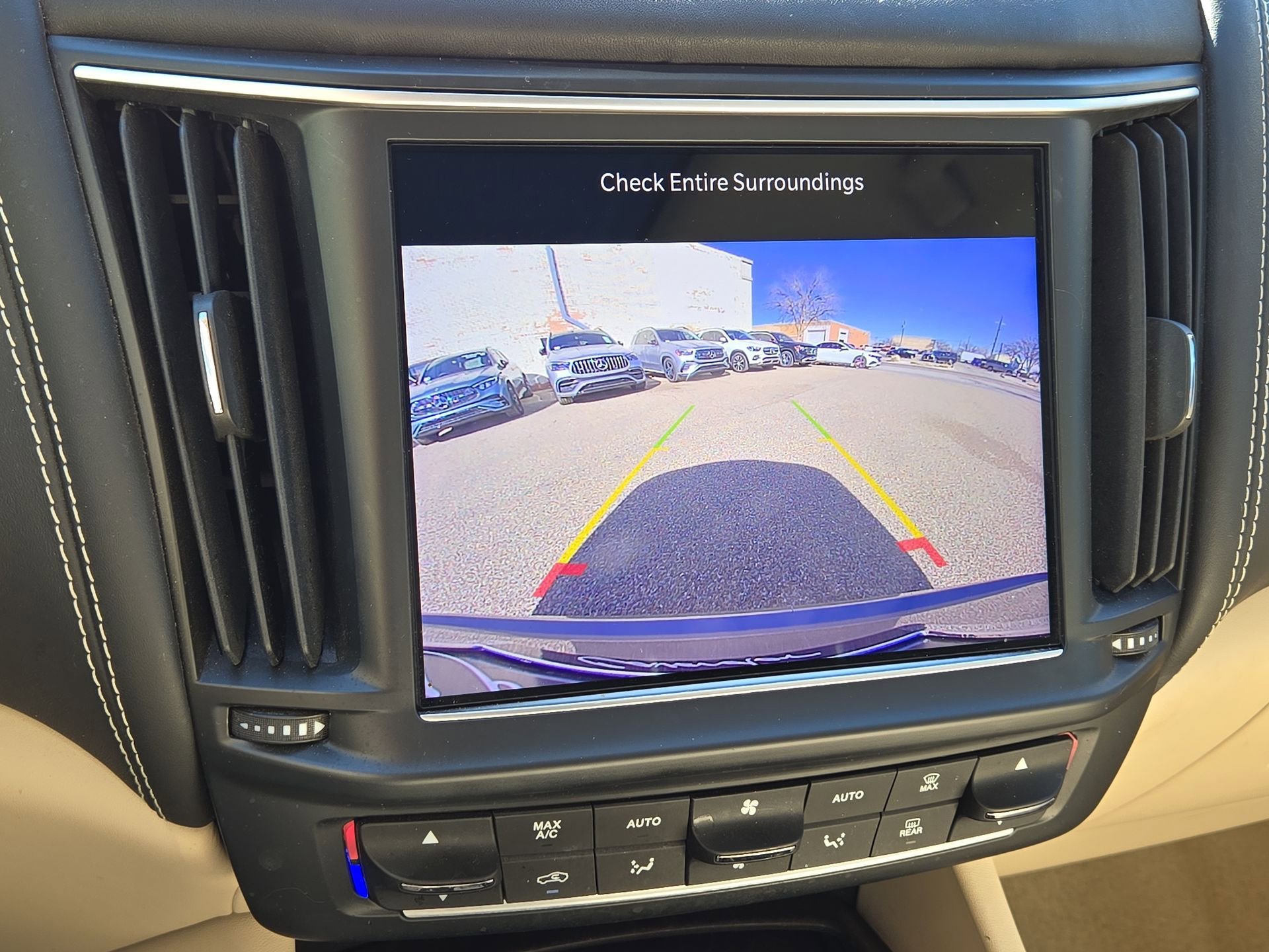 Used 2022 Maserati Levante GT AWD/4WD image 18