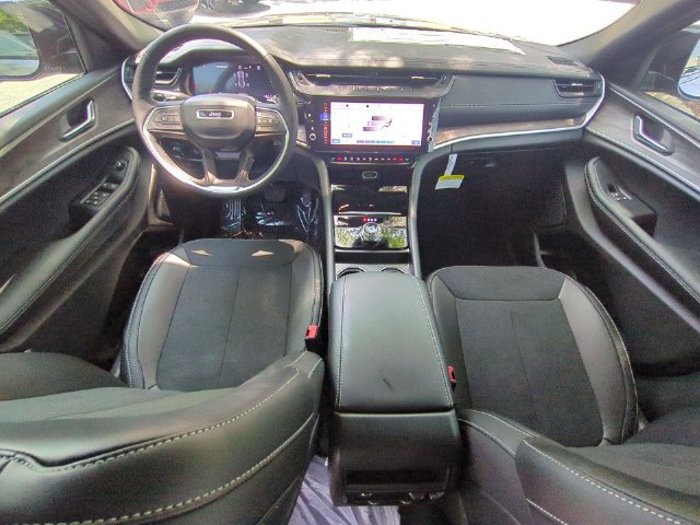 New 2026 Jeep Grand Cherokee Altitude RWD image 34