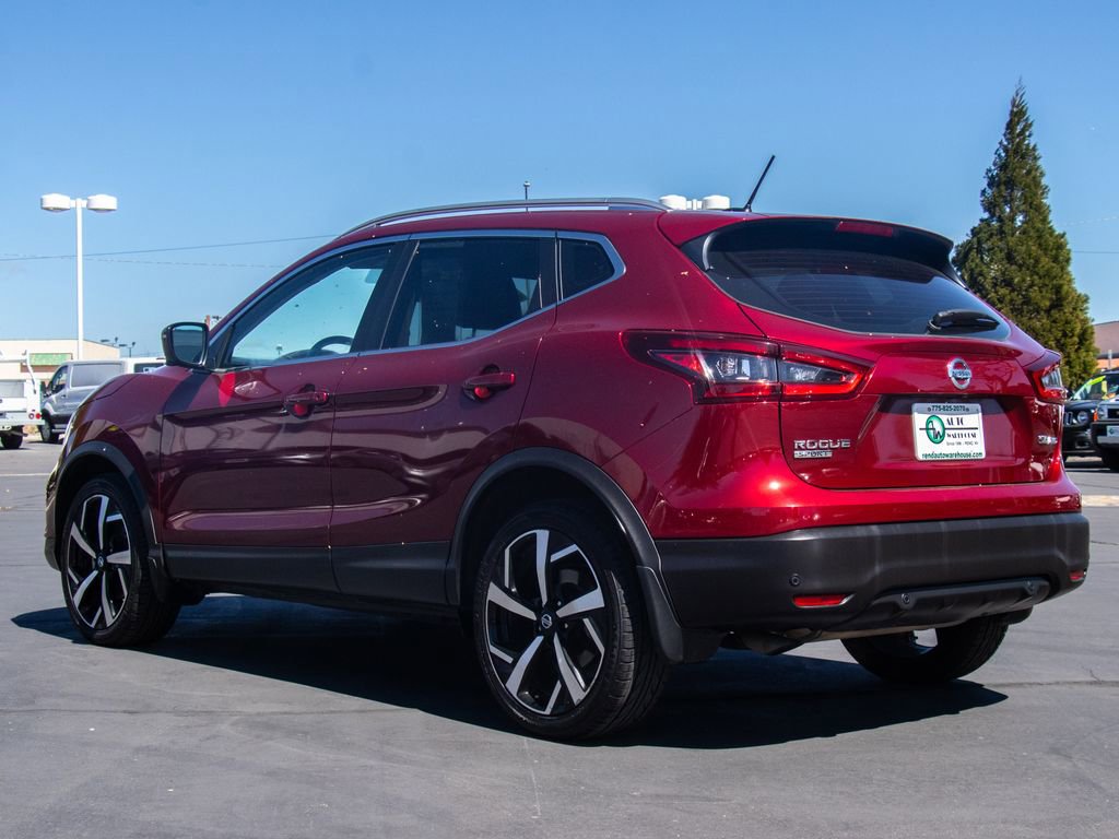 Used 2022 Nissan Rogue Sport SL image 5