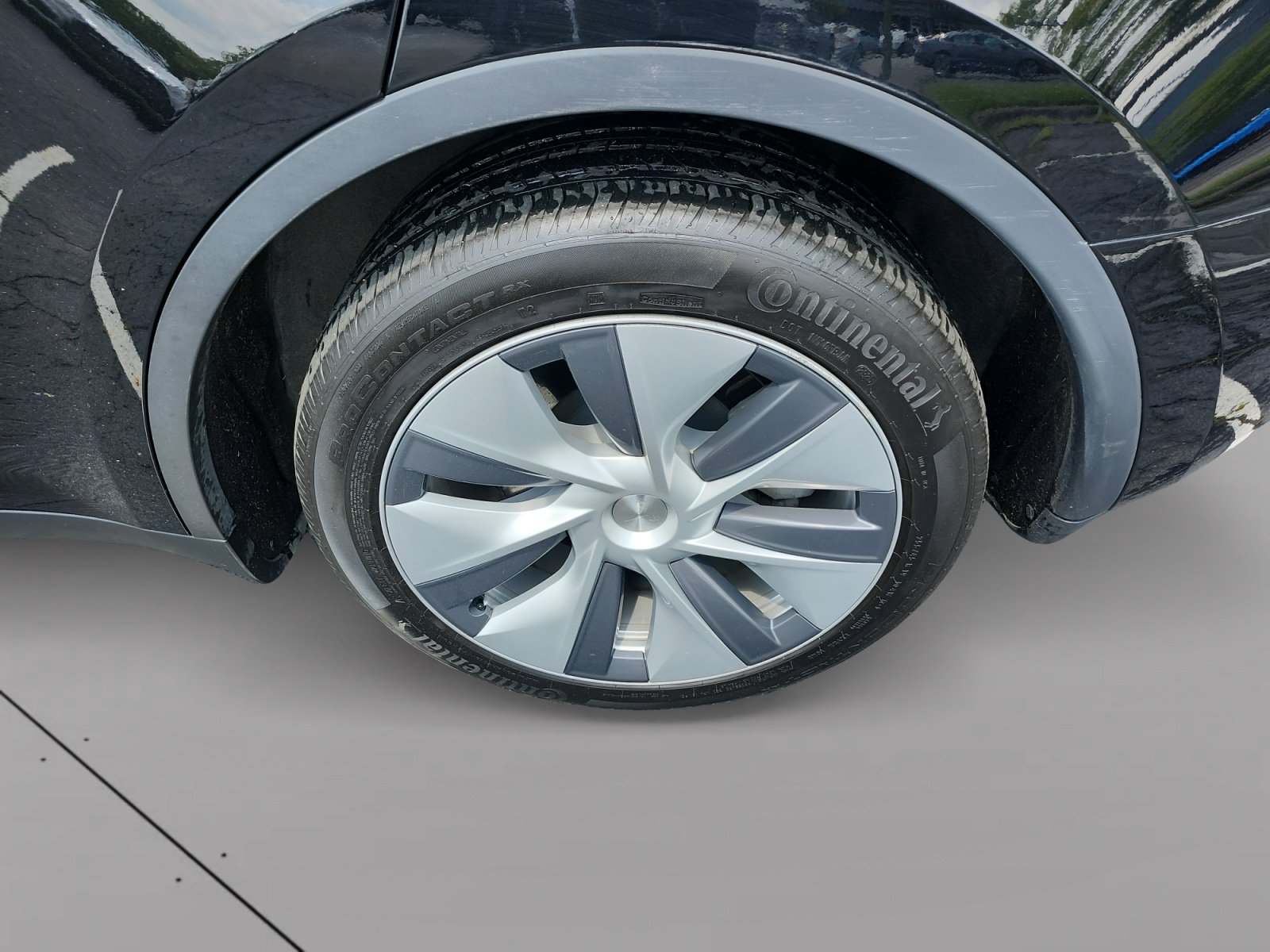 Used 2024 Tesla Model Y Long Range AWD/4WD image 15