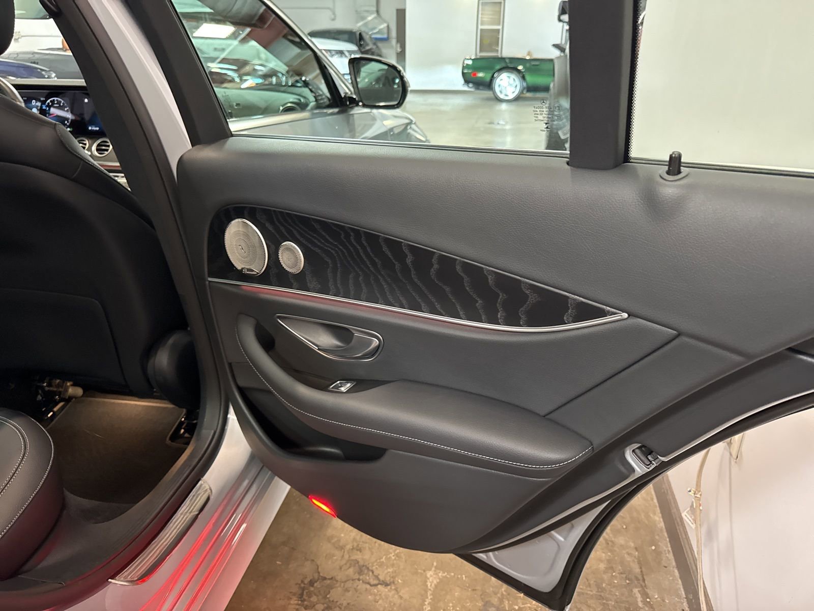 Used 2022 Mercedes-Benz E 350 Sedan image 27
