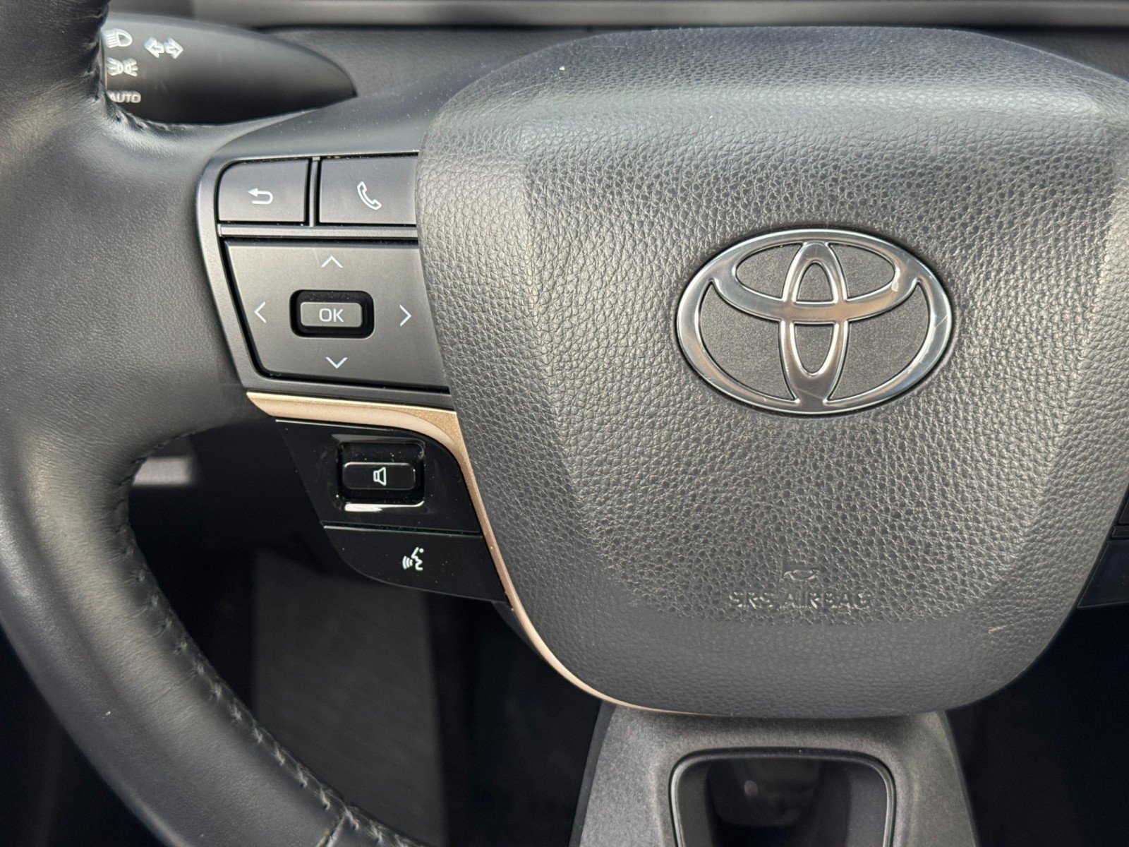 Used 2023 Toyota Crown XLE image 19