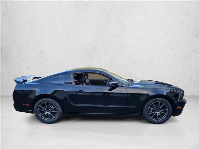 Used 2014 Ford Mustang Premium RWD video 4