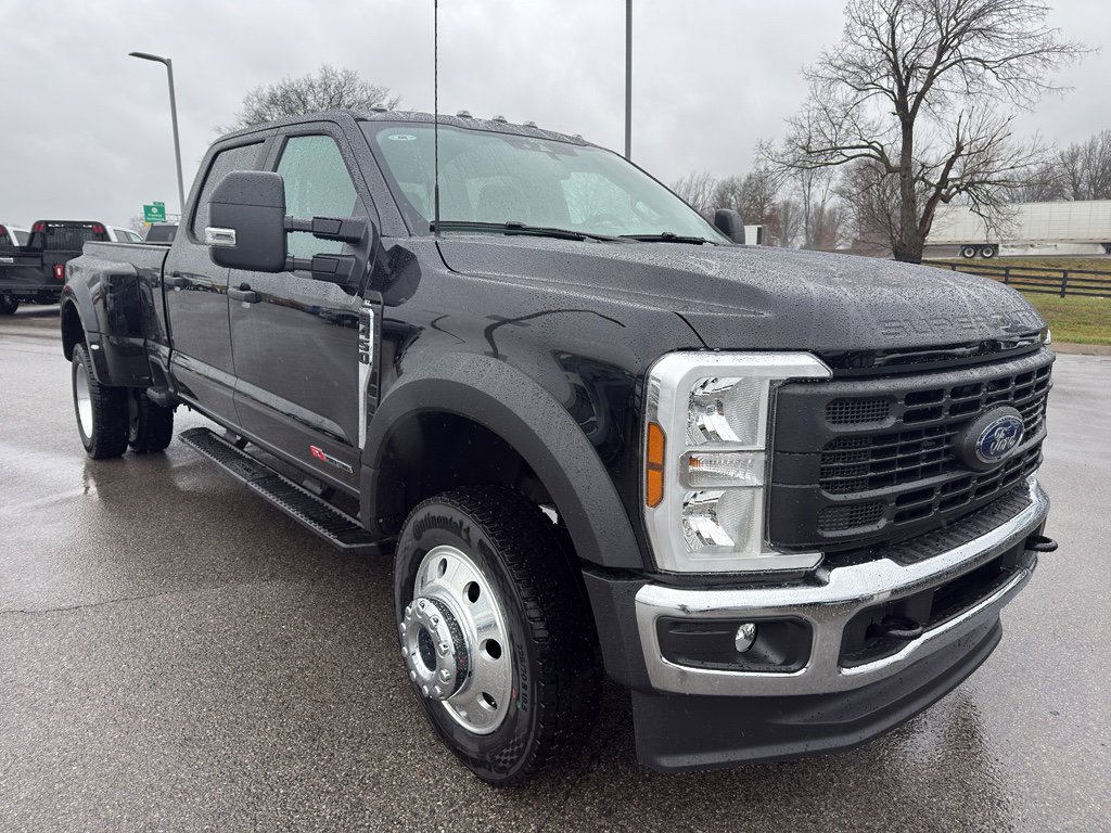 New 2026 Ford F450 XL w/ XL Chrome Package image 3
