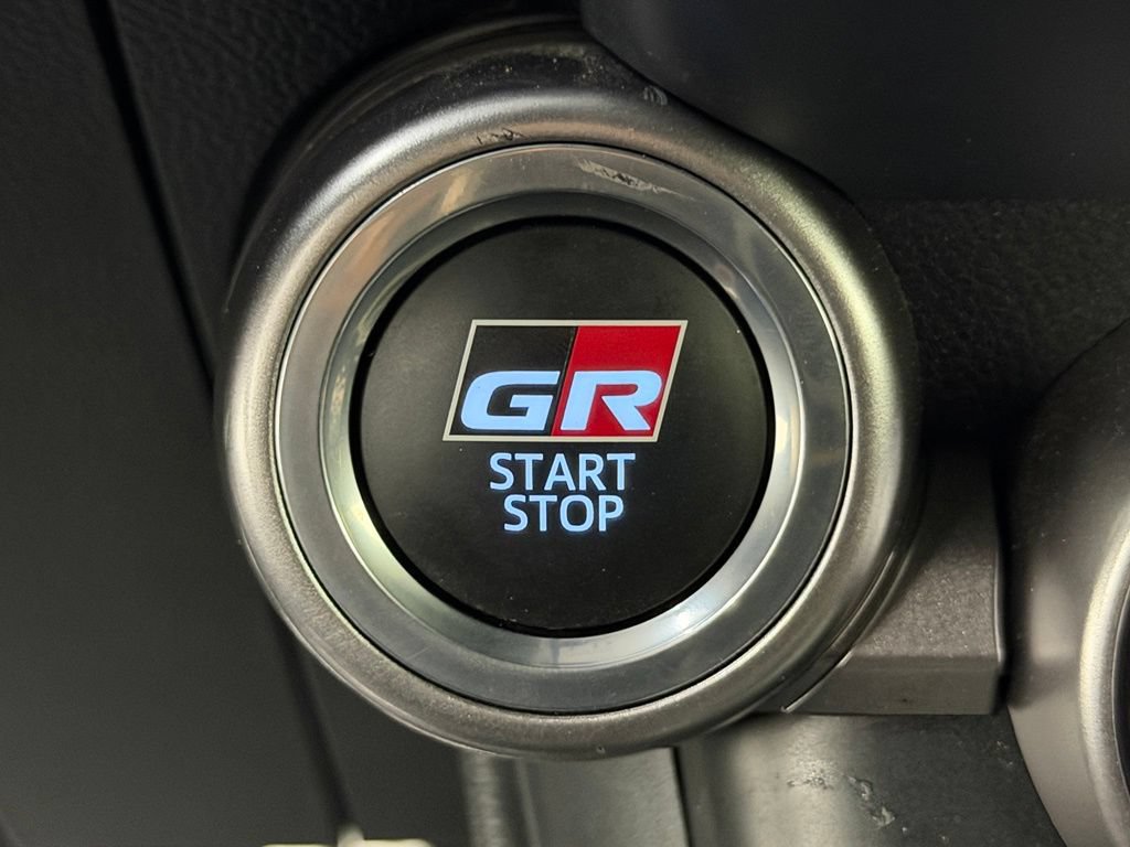 Used 2025 Toyota GR86 Premium w/ ALL Weather Mat Package (TMS) RWD image 29