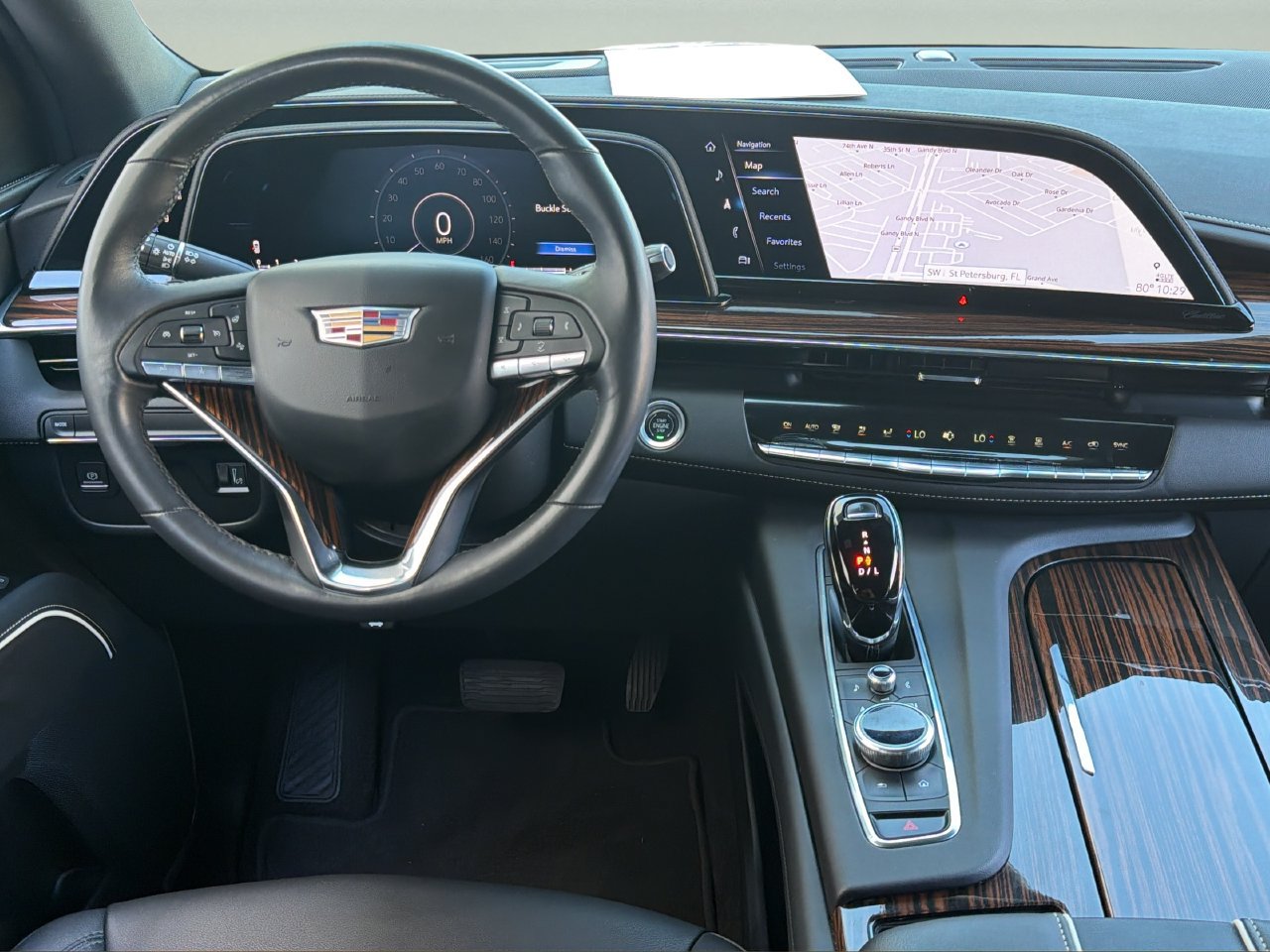 Used 2023 Cadillac Escalade Luxury RWD image 15