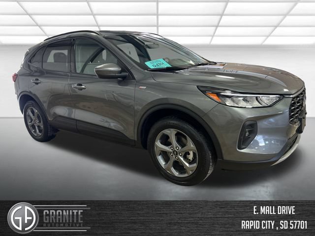 Used 2025 Ford Escape ST-Line Select AWD/4WD image 7