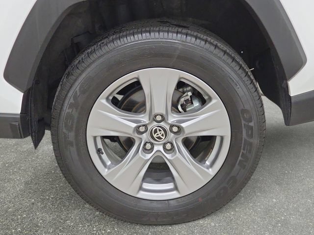 Certified 2024 Toyota RAV4 XLE AWD/4WD image 29