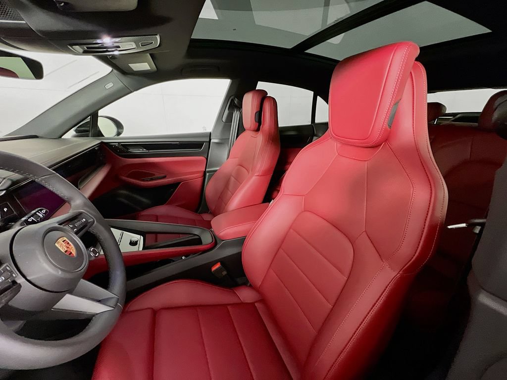 New 2026 Porsche Macan 4 Electric AWD/4WD image 5