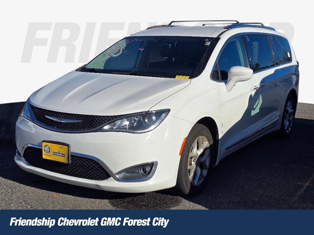 Used 2018 Chrysler Pacifica Touring-L w/ Tire & Wheel Group