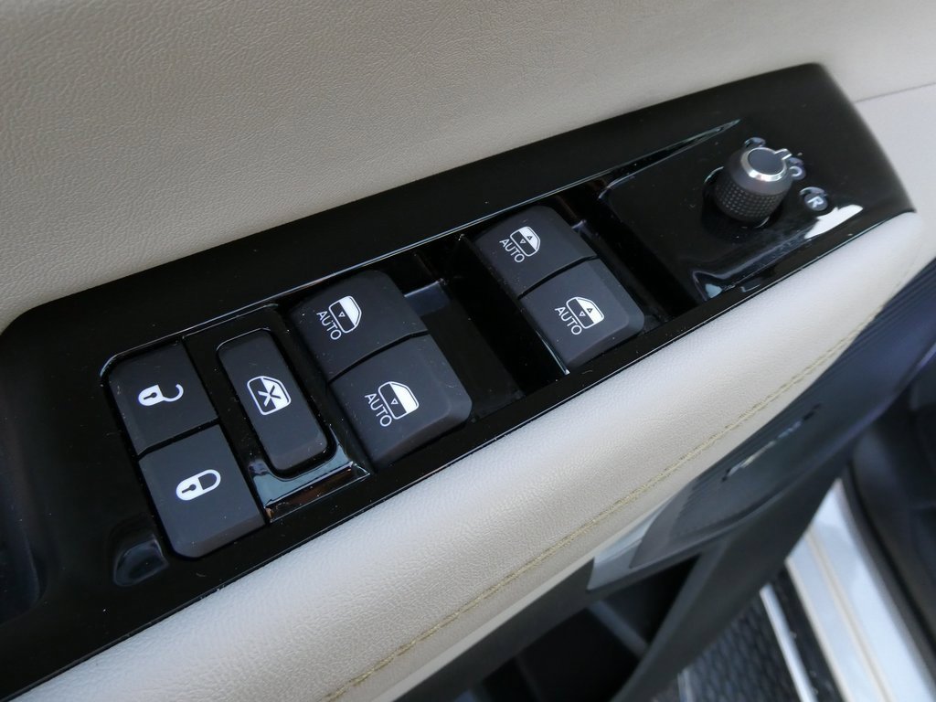 Used 2024 Jeep Wagoneer Series II w/ Premium Group I image 29