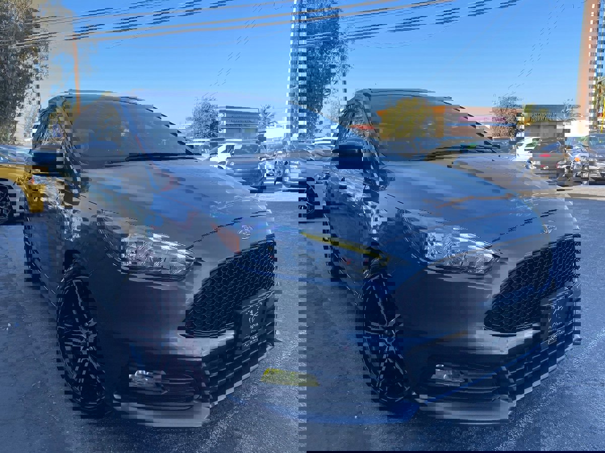 Used 2015 Ford Focus ST image 3