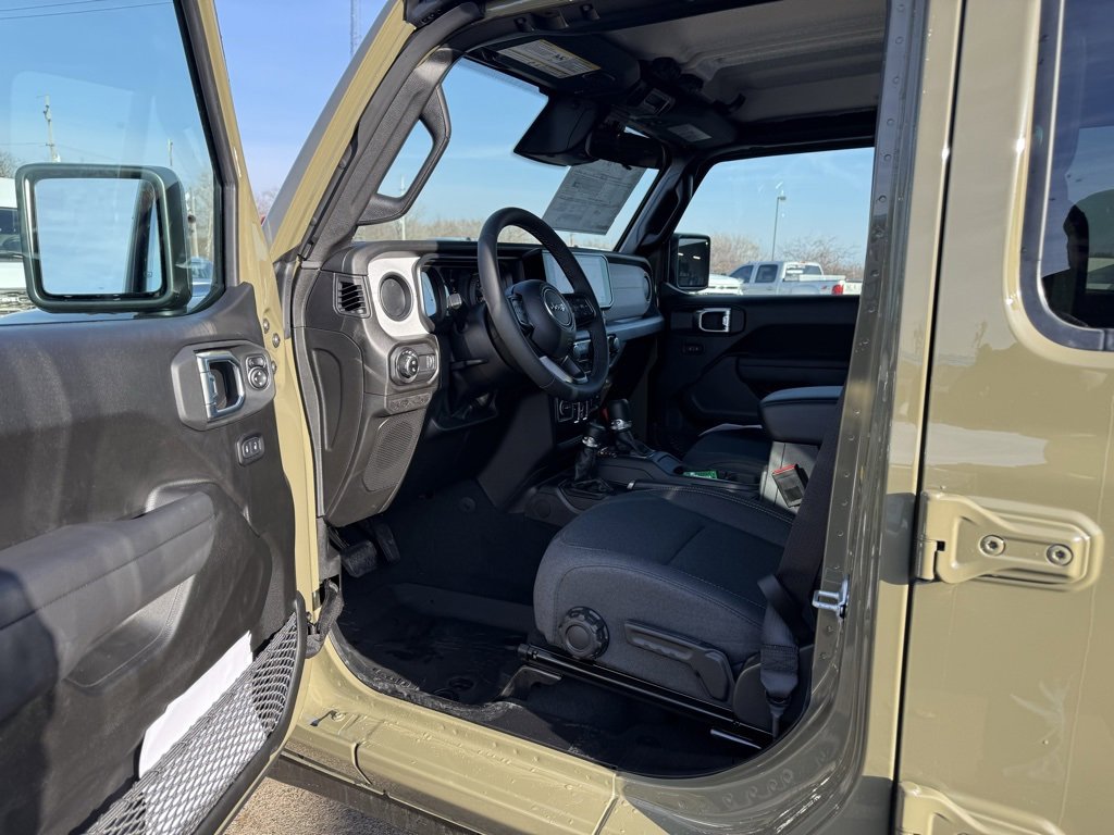 New 2026 Jeep Gladiator Sport image 14