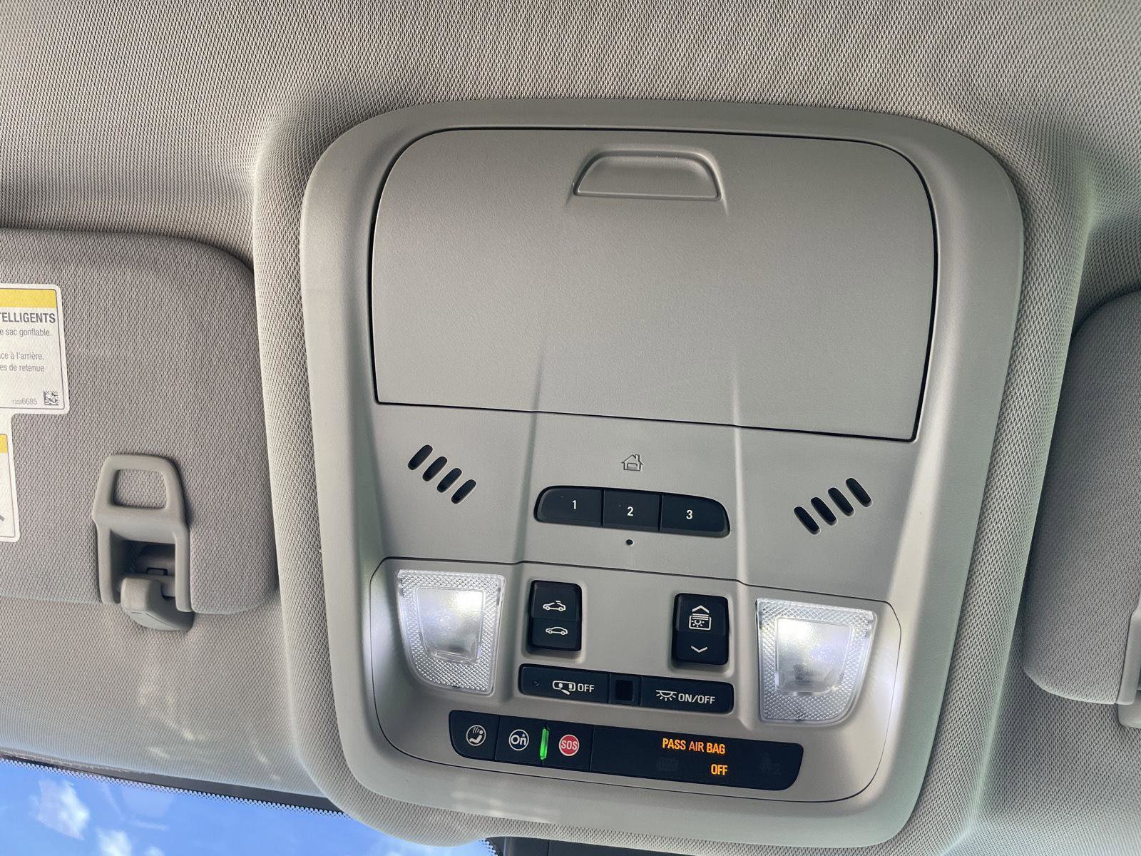 Used 2018 GMC Terrain SLT w/ Preferred Package image 29