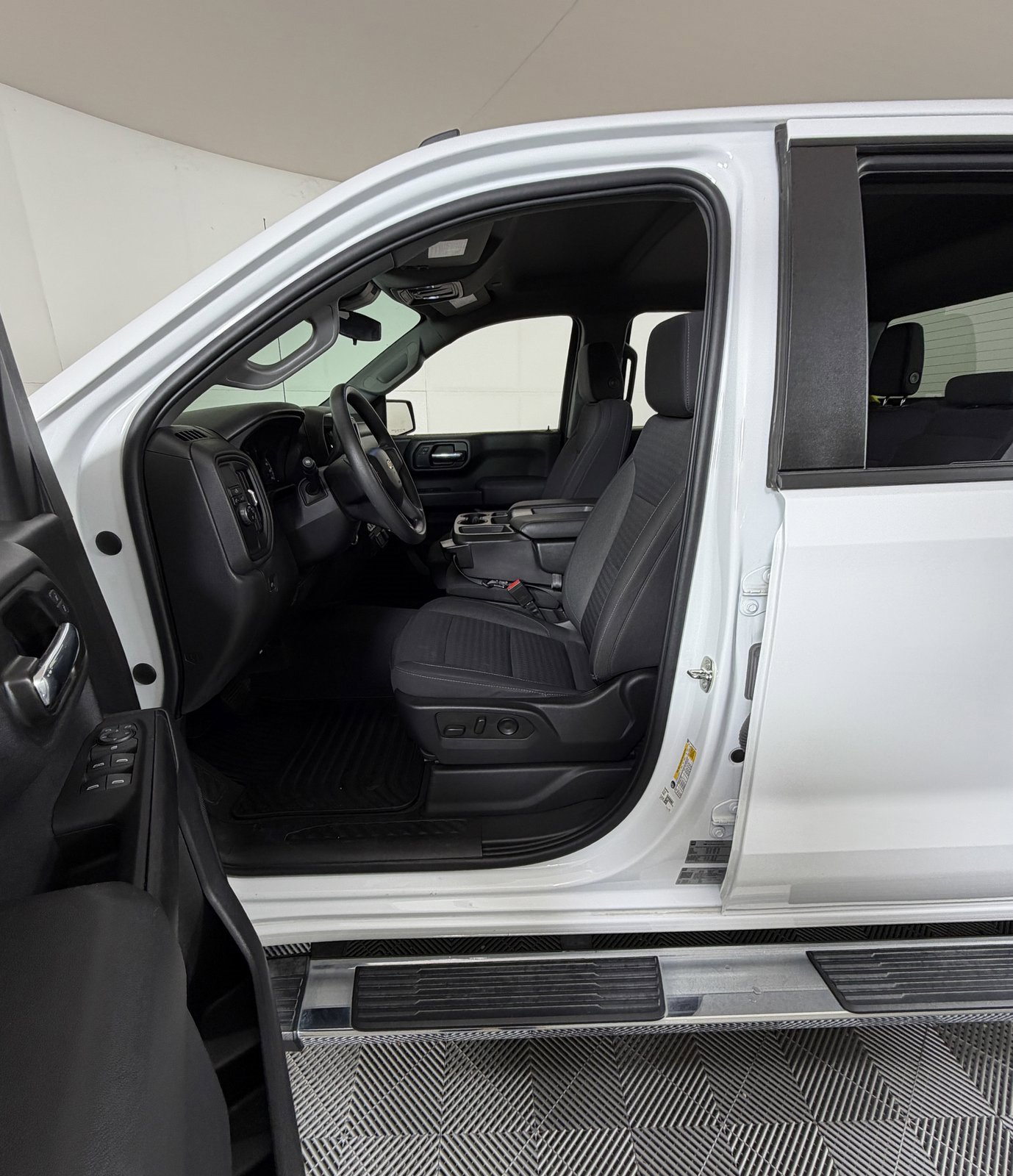 Used 2022 Chevrolet Silverado 1500 Custom image 8
